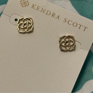 FAKE KENDRA SCOTT Gold Dira Flat Logo Stud Earrings